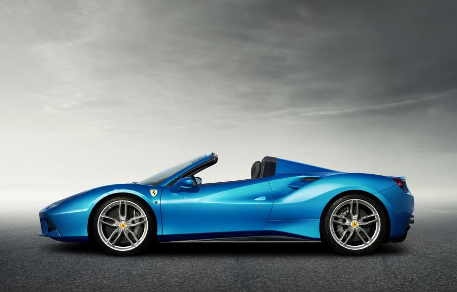  Ferrari 488 Spider 2016 года  (фото 59 из 70)